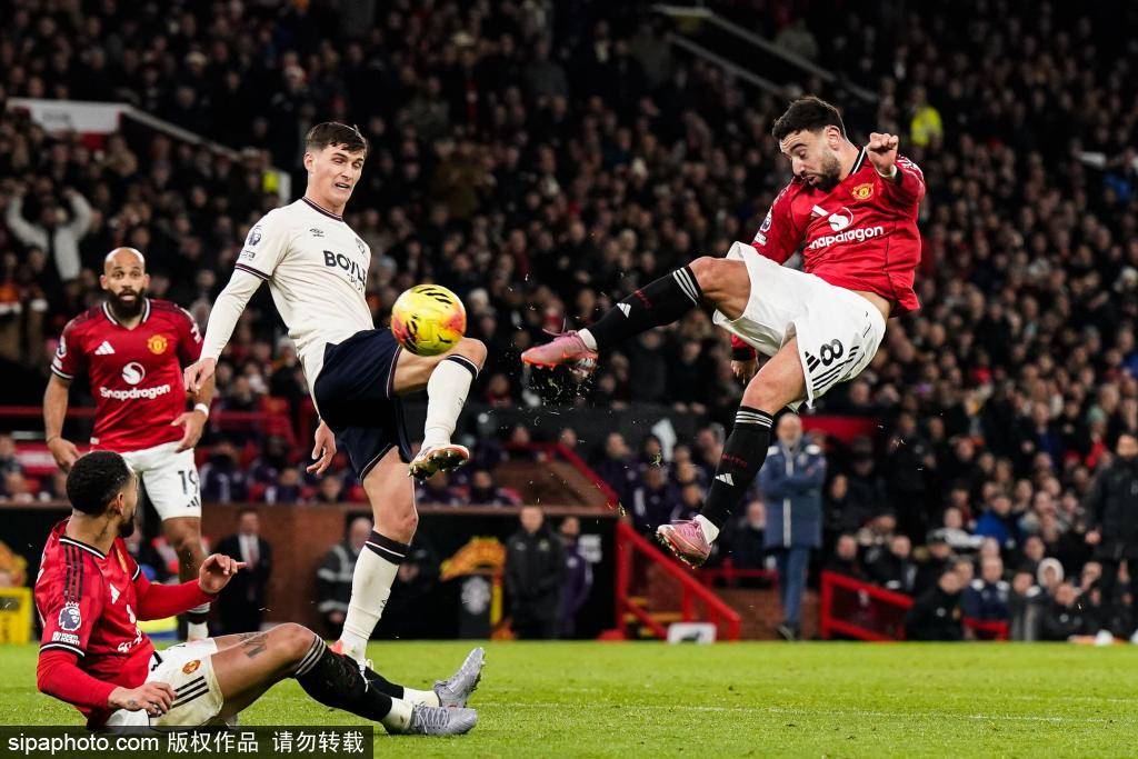 鲁本·内维斯：四大豪门争夺战的焦点，谁能赢得这位中场大师？